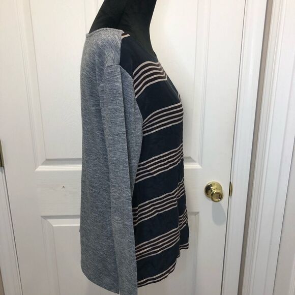 Ann Taylor Loft long sleeve gray and black striped top, size small - Picture 5 of 7